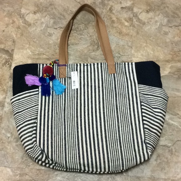No Boundaries Handbags - Large striped beach tote NWT!